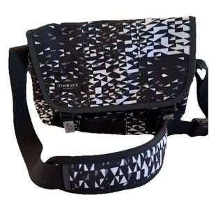 Timbuk2 Commute Messenger Bag Black & White " Shattered Triangles" NWOT Medium